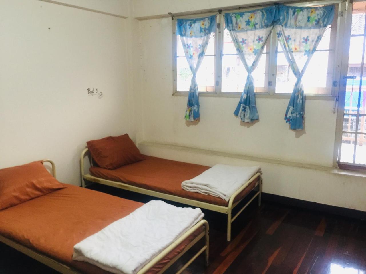 Sofia Hostel Chiang Rai Buitenkant foto