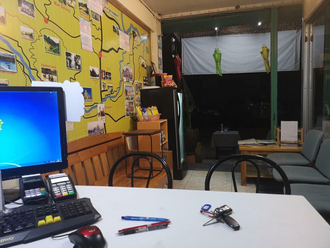 Sofia Hostel Chiang Rai Buitenkant foto