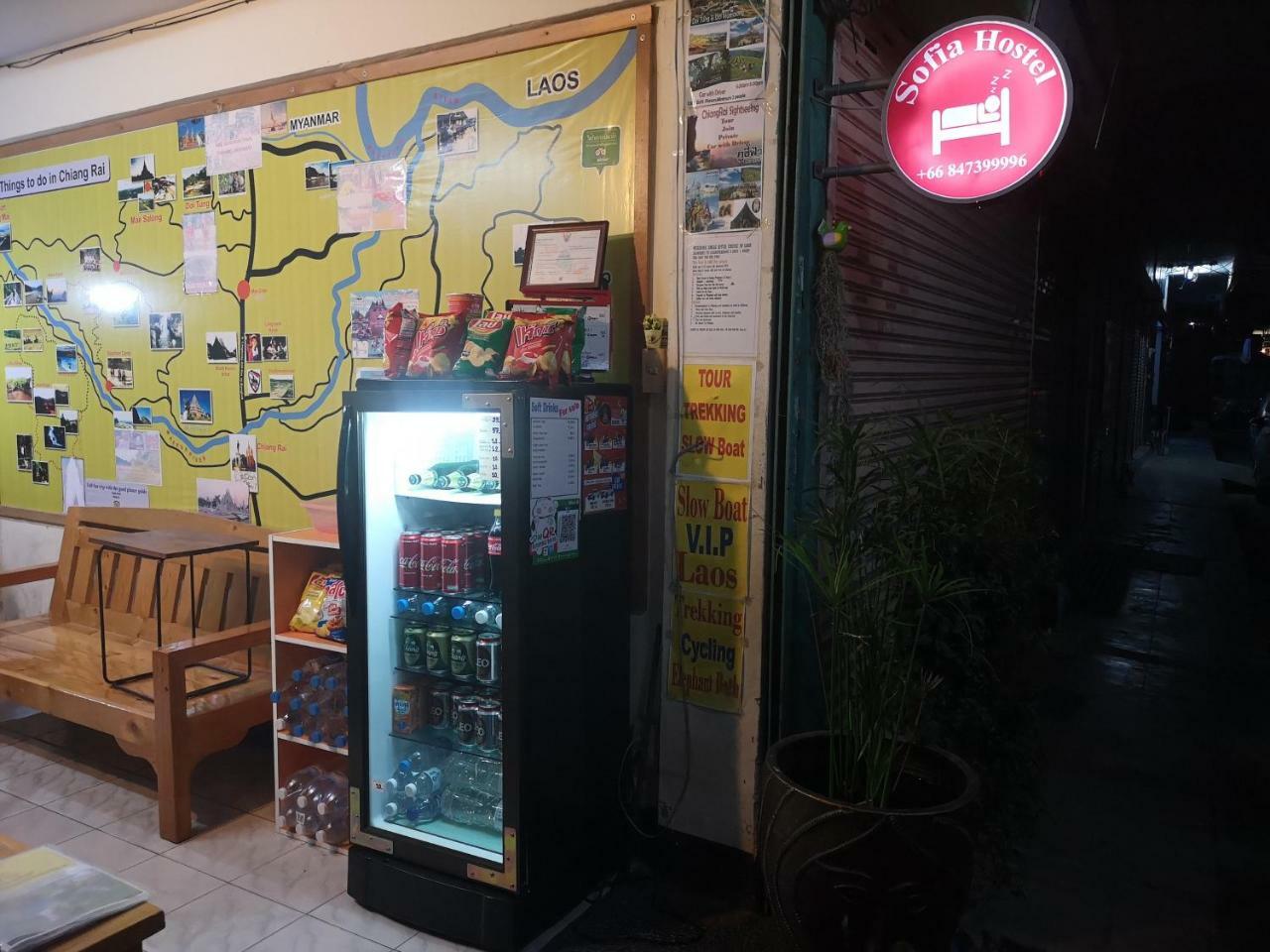 Sofia Hostel Chiang Rai Buitenkant foto
